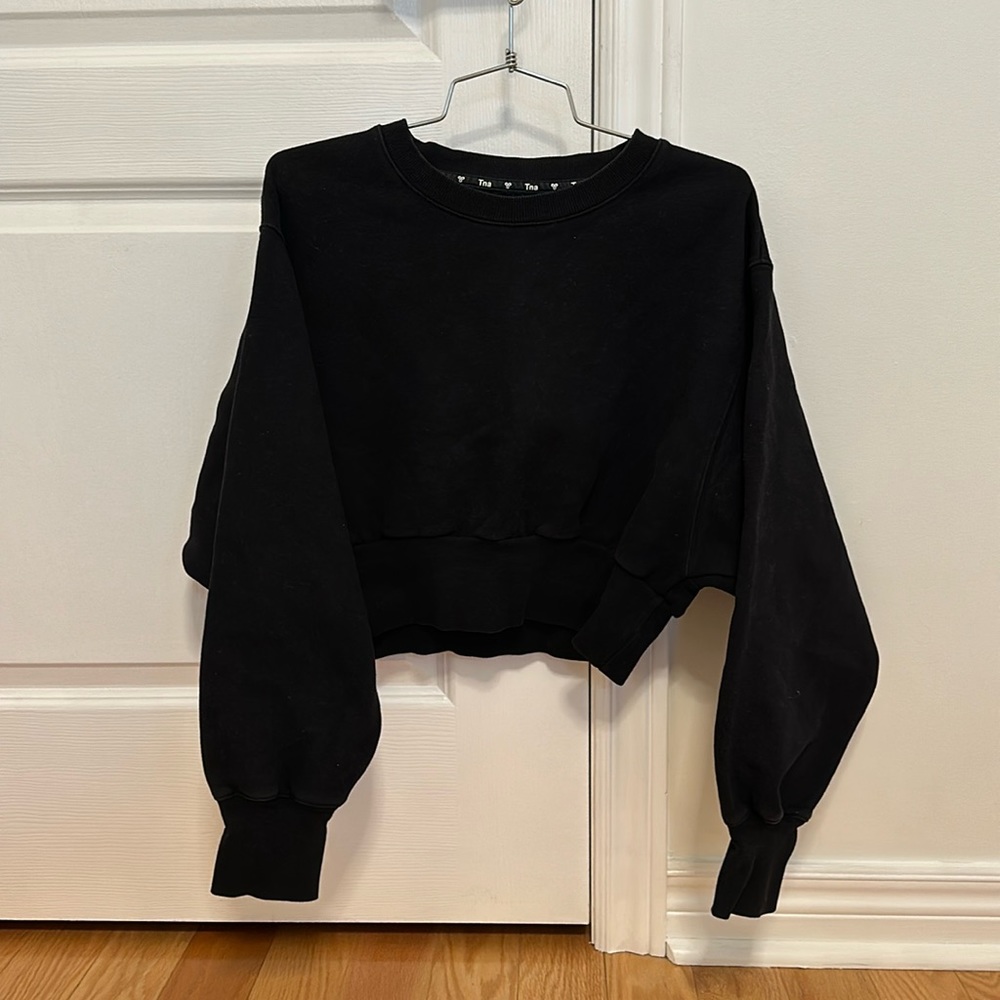 Aritzia TNA Perkins Sweater